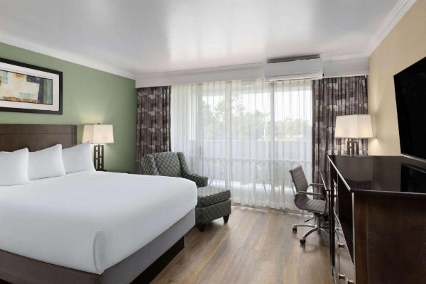 Travelodge by Wyndham Monterey Bay image 14